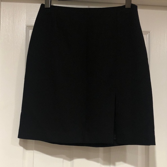 GAP Dresses & Skirts - Gap Classic Black Women's Skirt